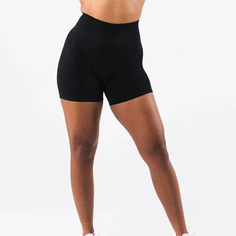 NVGTN  Shorts Women  Fitness Outfits